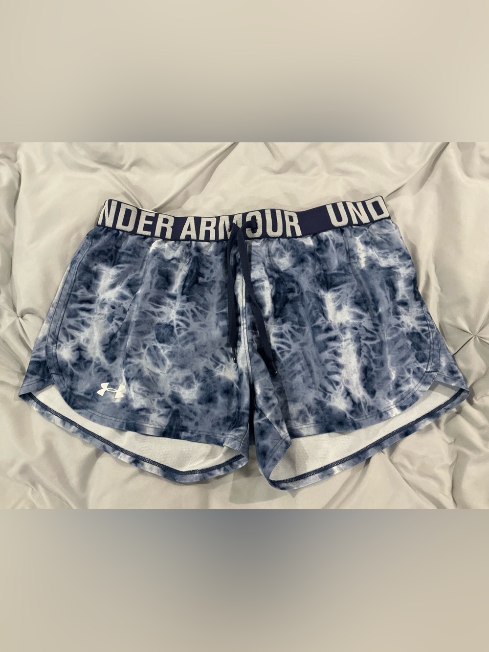EUC - Women’s Under Armour Blue Tie-Dye Shorts - Size MED